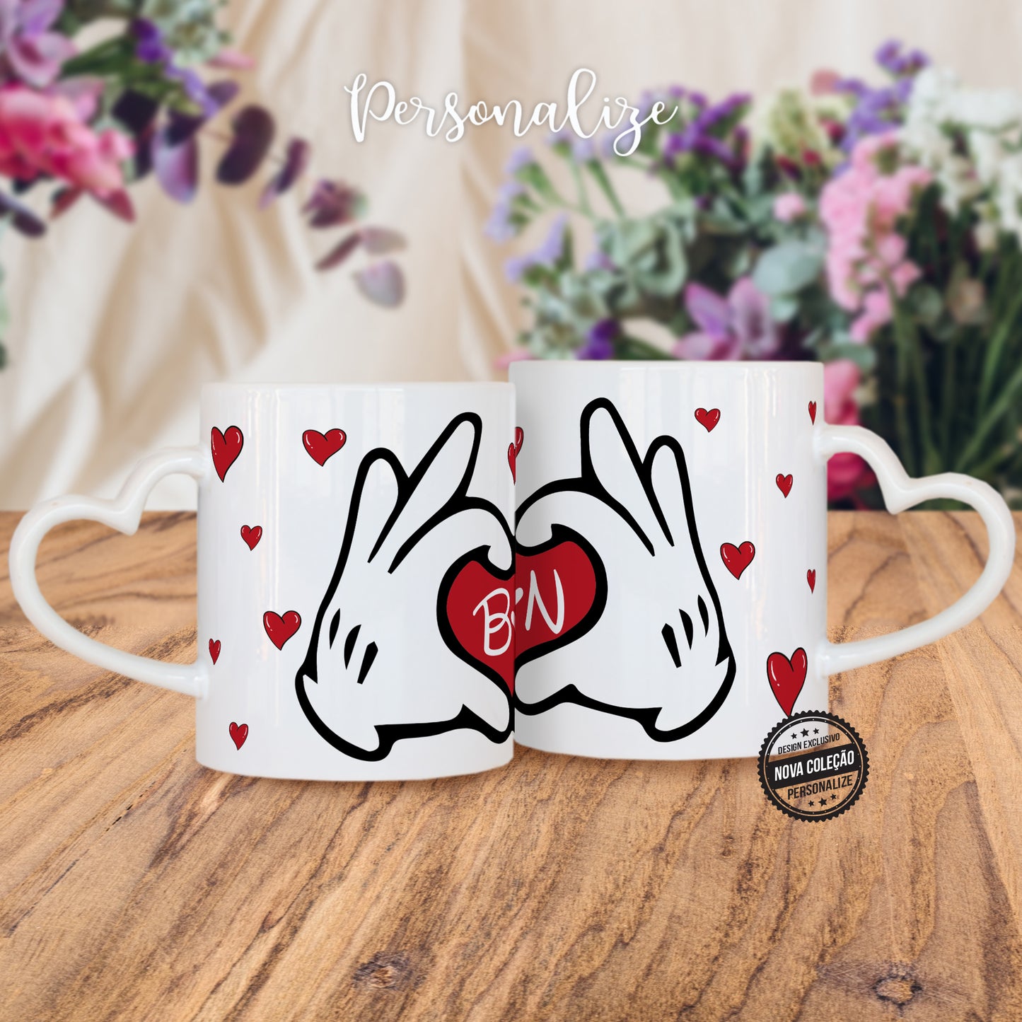 Conjunto de canecas " Mãos Minnie e Mickey "