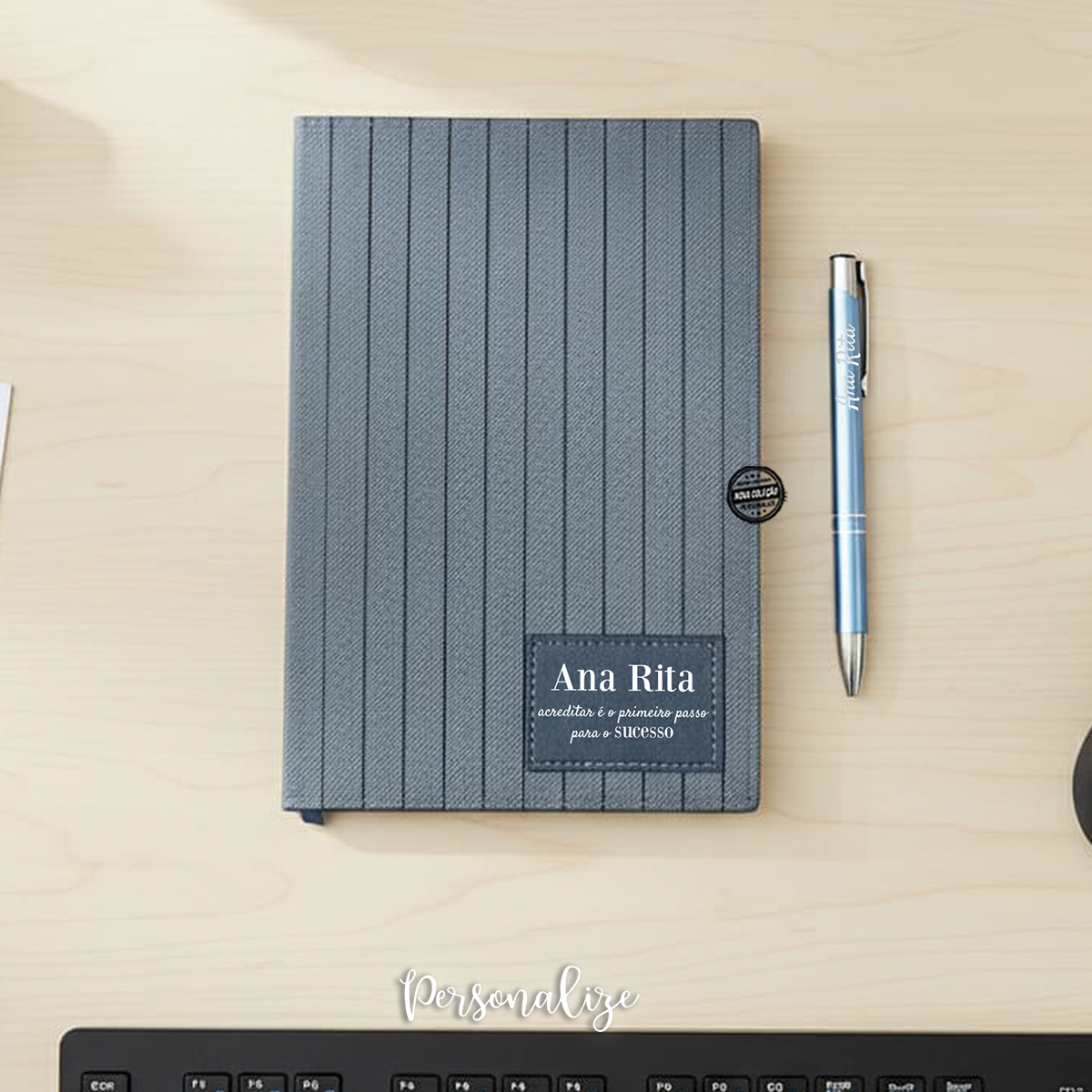 Bloco riscas com caneta "Nome e frase"