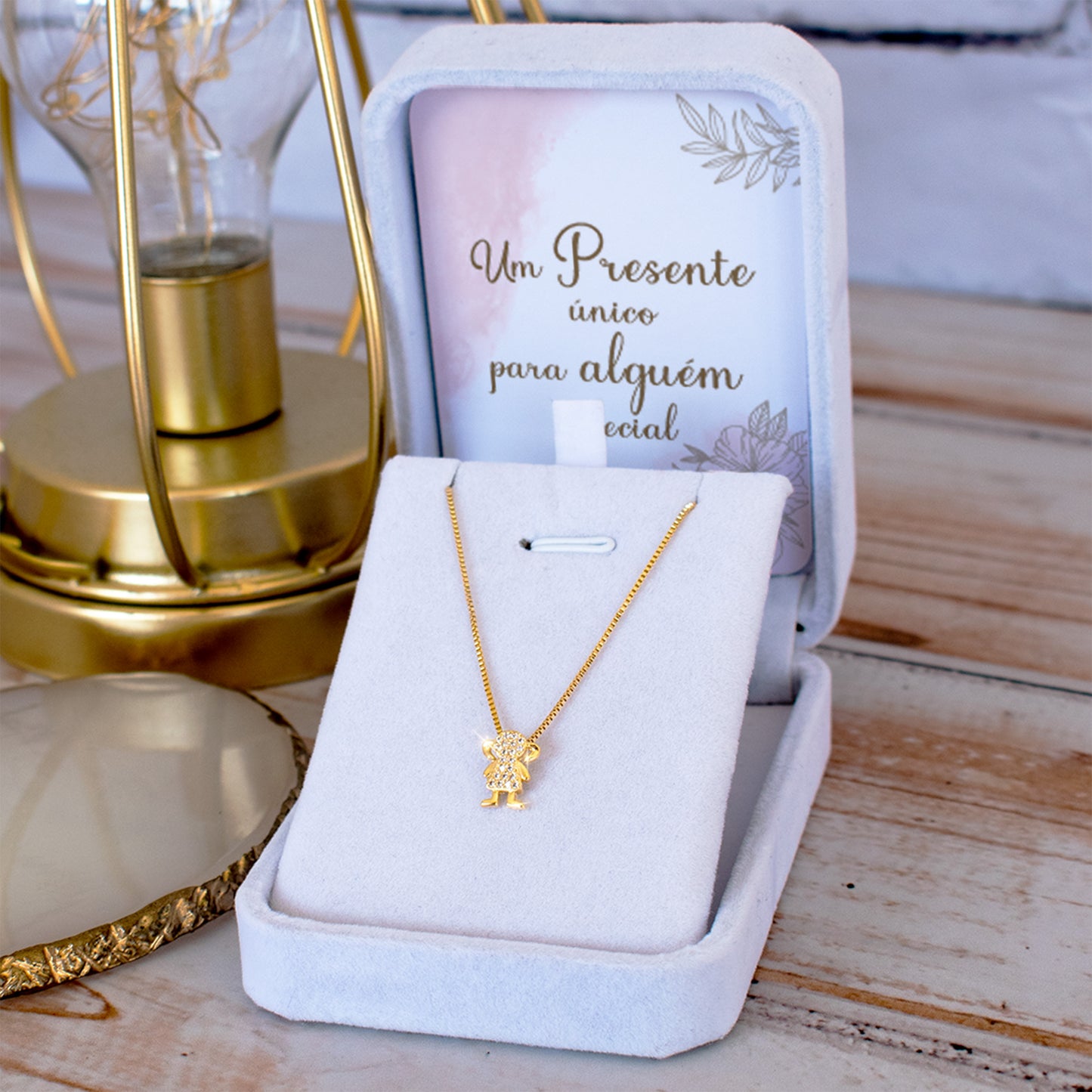 Colar semijoia Menina