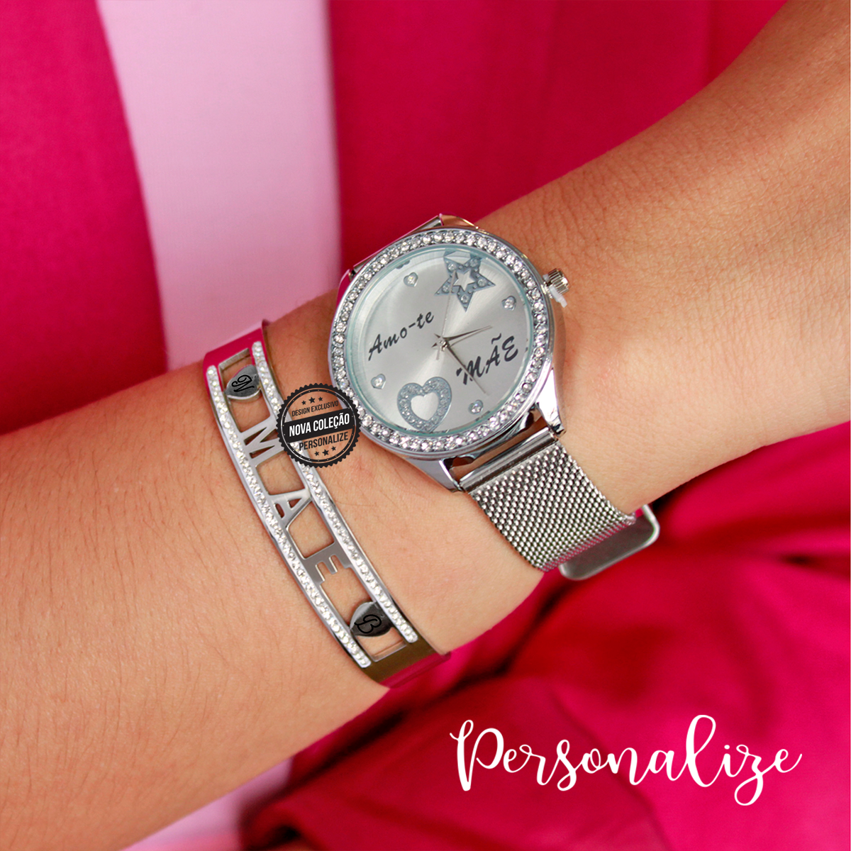 Para as mães mais vaidosas que adoram brilhar este conjunto é o presente ideal! Relógio Adoro-te mãe não personalizado. Pulseira escrava mãe que pode personalizar com duas iniciais, uma em cada coração.