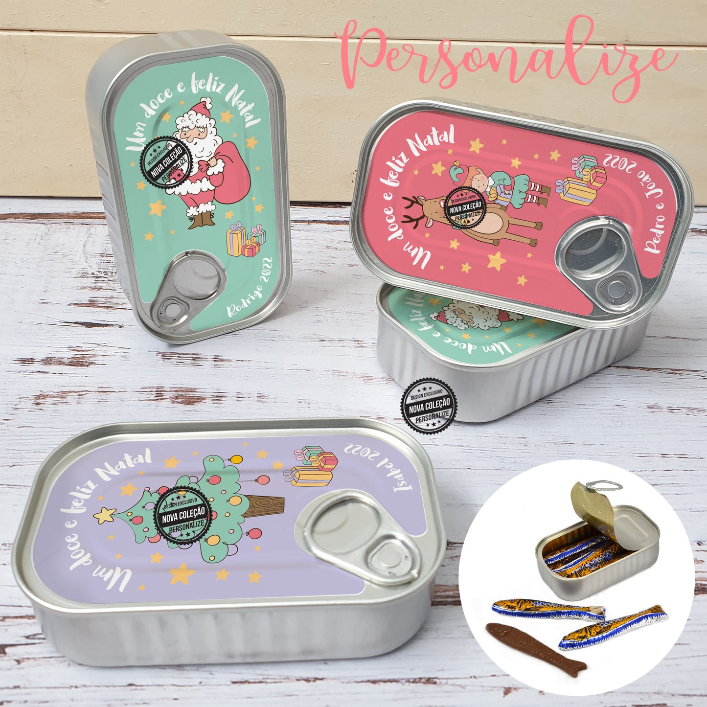 Latinhas de sardinhas de chocolate com temática de Natal. Escolha a sua ilustração preferida e personalize com a frase que