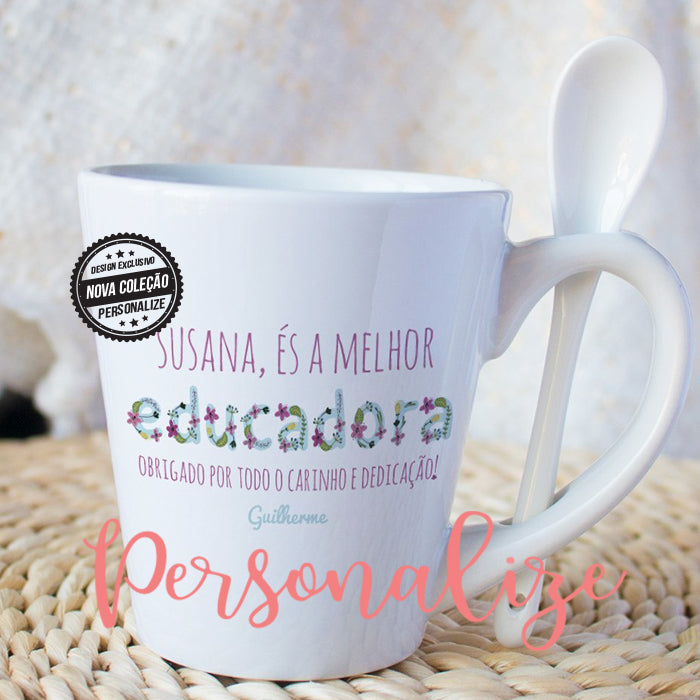 Caneca com colher incluída em cerâmica