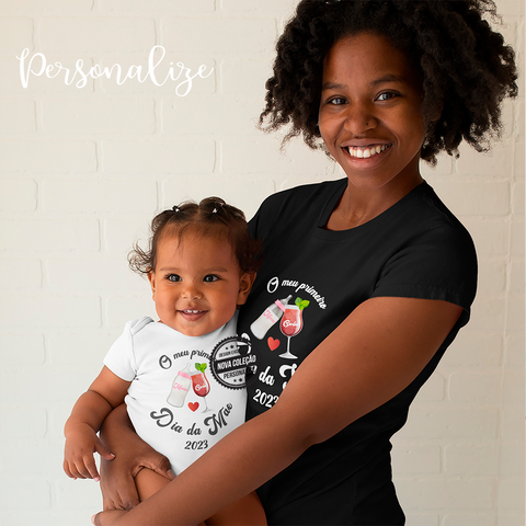 Novidade!   Para as recéns mamãs este é o presente ideal para fazer o conjunto com o seu bebé. Disponível a t-shirt com o conjunto do body para bebé ou vendido separadamente. T-shirts disponíveis do S ao 