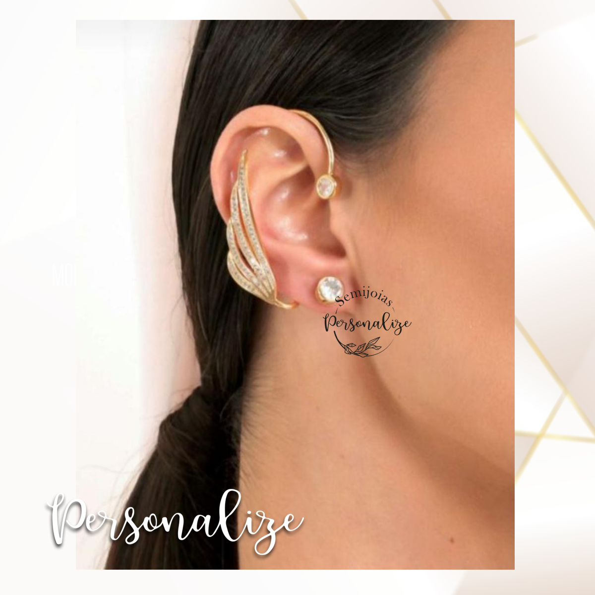 Brincos semijoia ponto de luz e Earcuff em formato de asa, com banho de ouro 18k e zircónias super brilhantes lapidadas. Uma belíssima peça que vai com certeza completar o seu look de festa com um toque super especial.