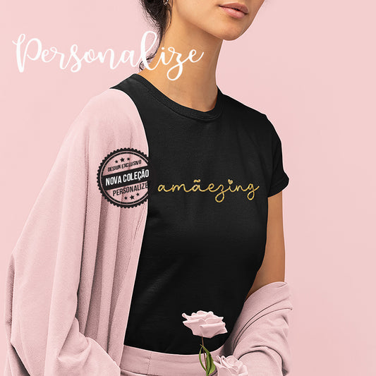 T-Shirt de senhora " amaezing " 100 % algodão , personalizável, disponível em preto ou branco, pode personalizar como desejar.

Um presente que todas as mães vão adorar e personalizado por si, uma ideia de presente para o dia da mãe, Aniversário ou Natal.